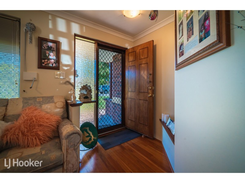 17 Karrawa Gardens, Port Kennedy WA 6172