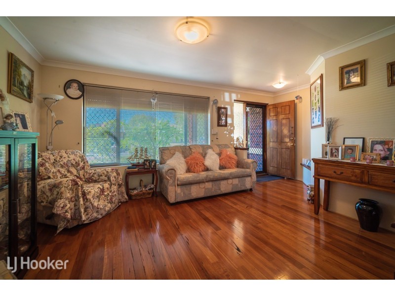 17 Karrawa Gardens, Port Kennedy WA 6172