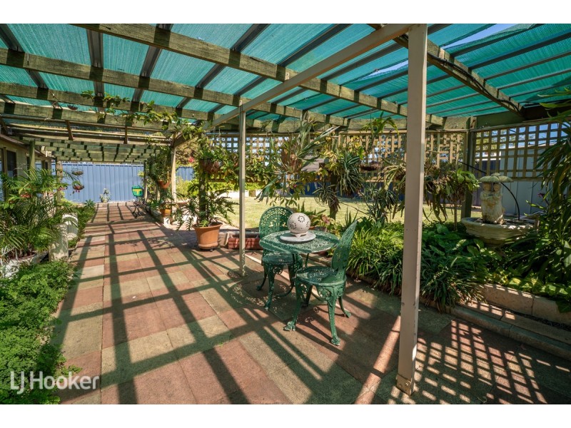 17 Karrawa Gardens, Port Kennedy WA 6172