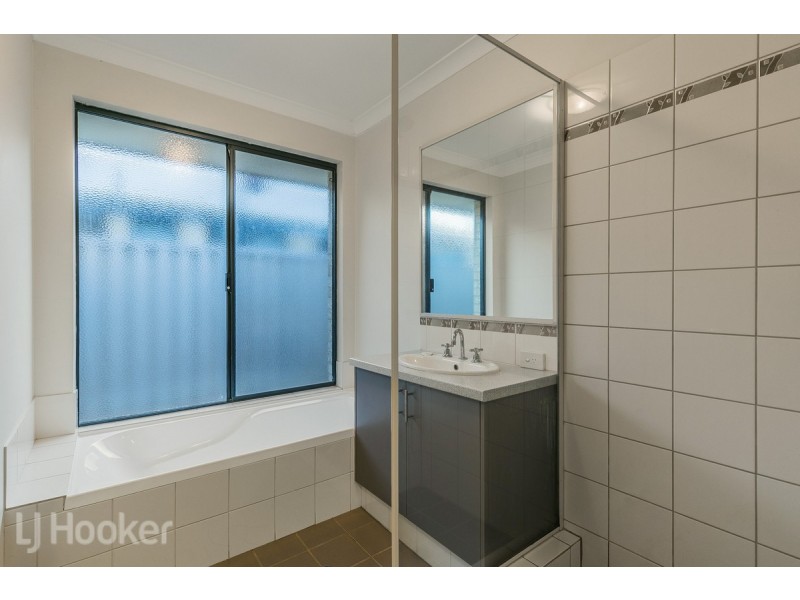 5 Whitehaven Avenue, Secret Harbour WA 6173