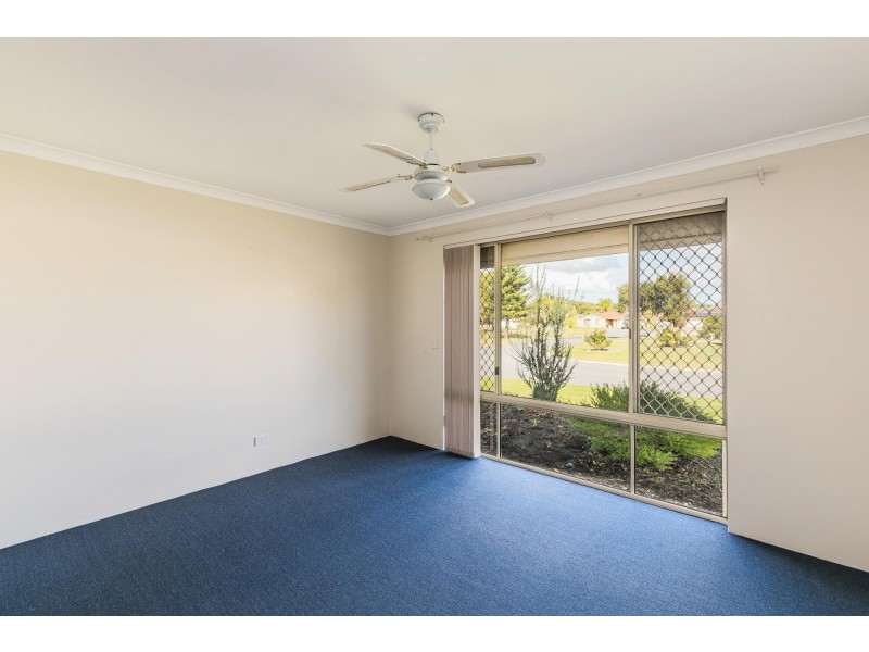 2 Kingsford Court, Port Kennedy WA 6172