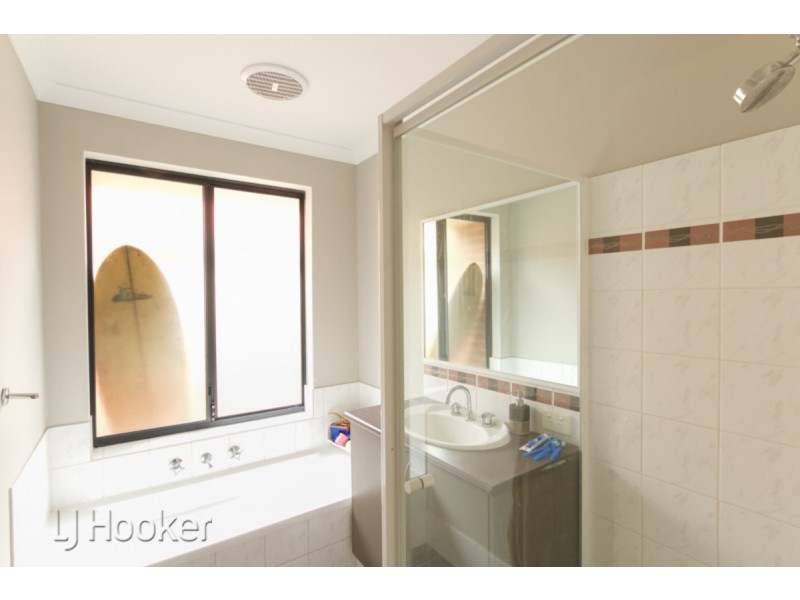 11 Springdale Boulevard, Secret Harbour WA 6173