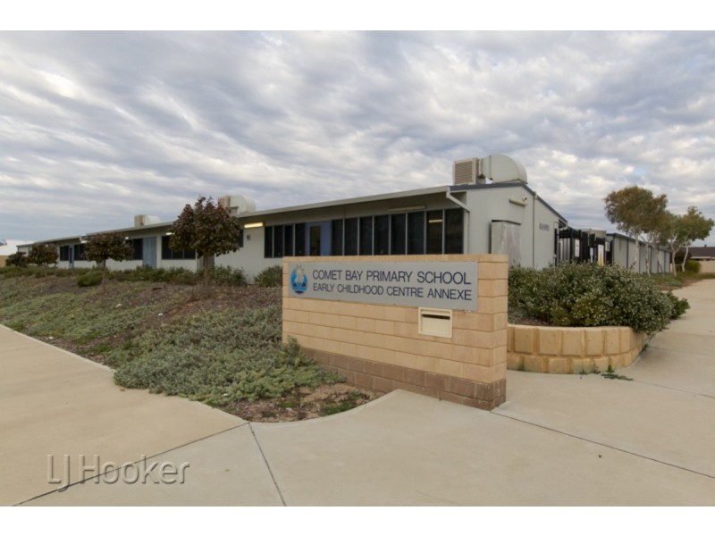 11 Springdale Boulevard, Secret Harbour WA 6173