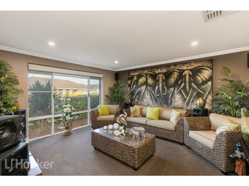 41 Sellafield Bend, Waikiki WA 6169