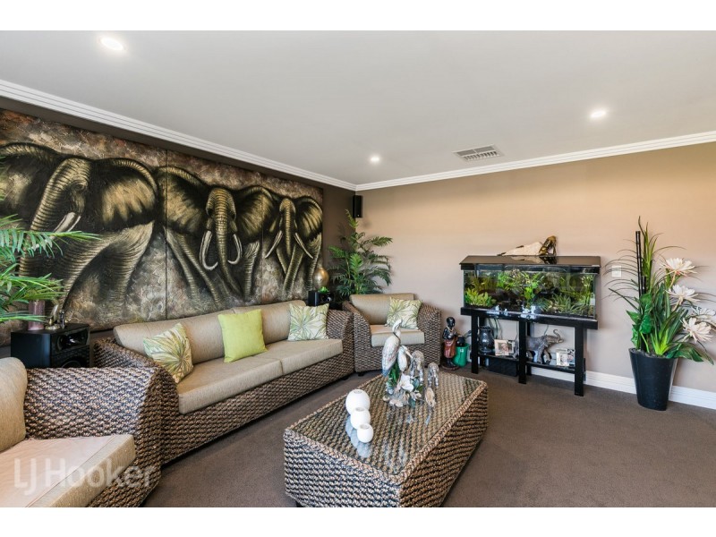 41 Sellafield Bend, Waikiki WA 6169