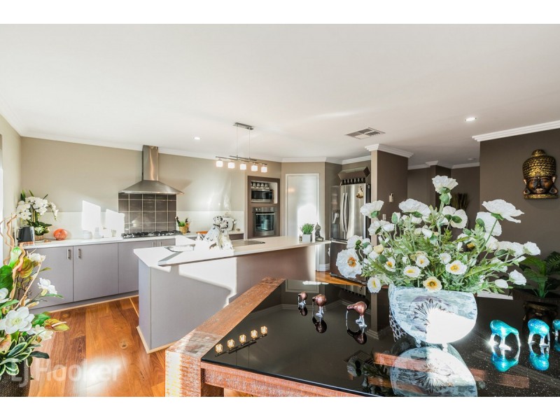 41 Sellafield Bend, Waikiki WA 6169