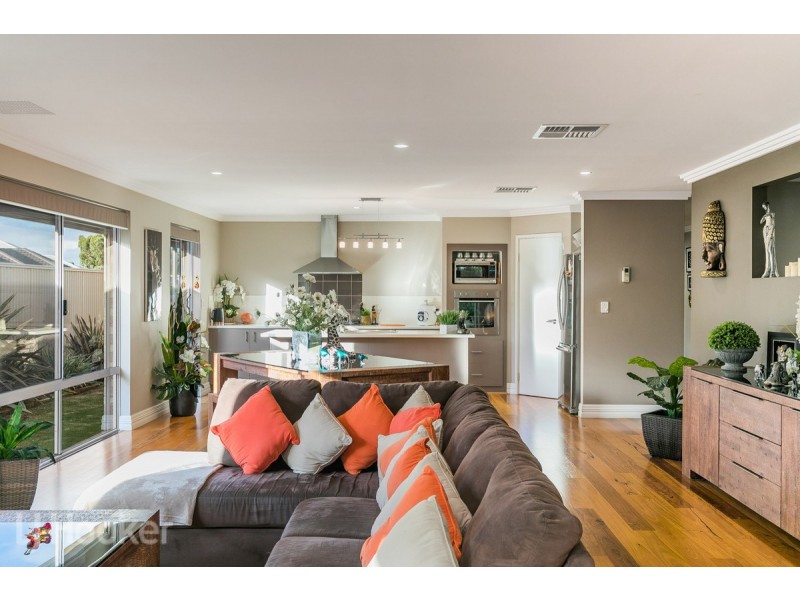 41 Sellafield Bend, Waikiki WA 6169