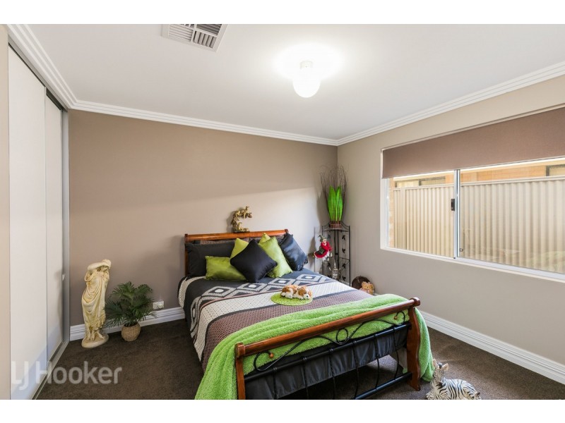 41 Sellafield Bend, Waikiki WA 6169