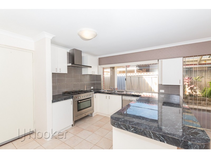 17 Mayflower Close, Port Kennedy WA 6172