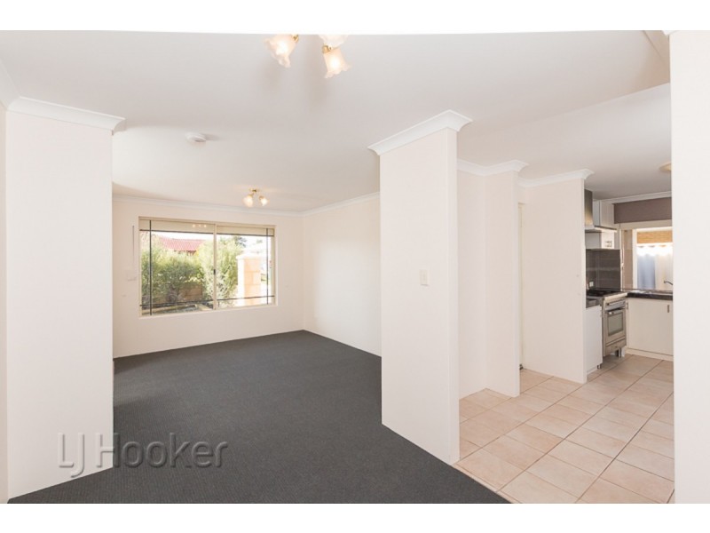 17 Mayflower Close, Port Kennedy WA 6172