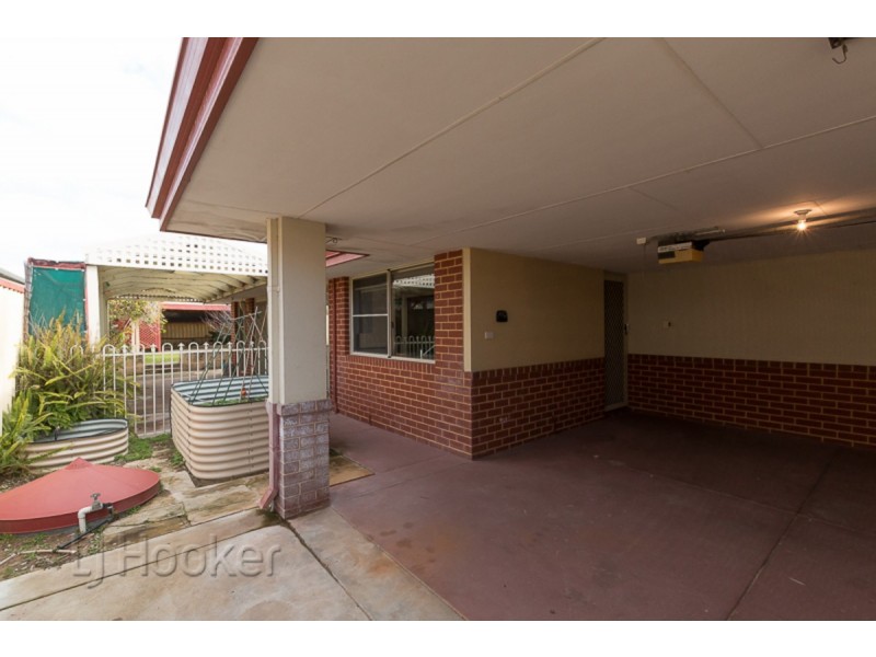 17 Mayflower Close, Port Kennedy WA 6172