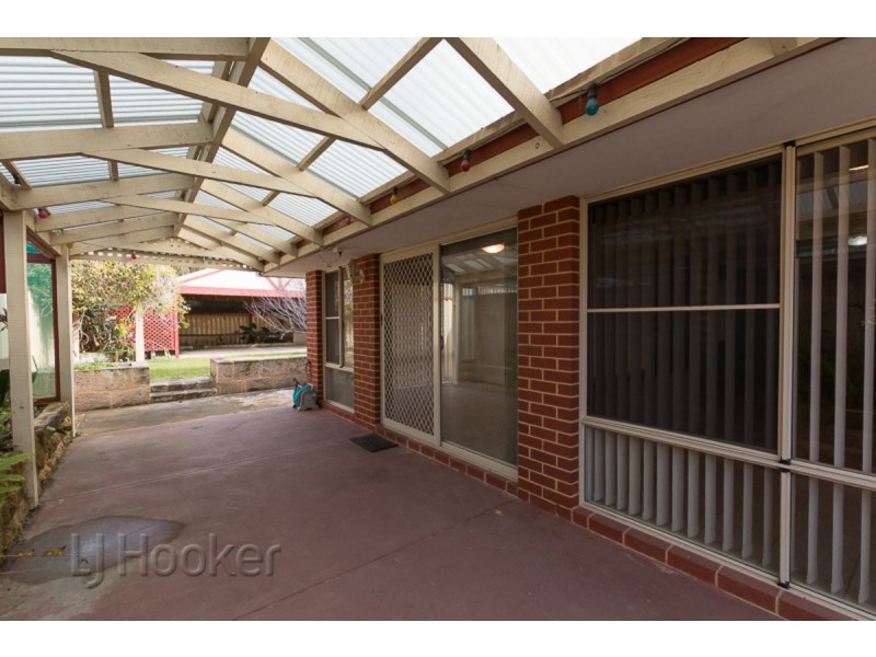 17 Mayflower Close, Port Kennedy WA 6172