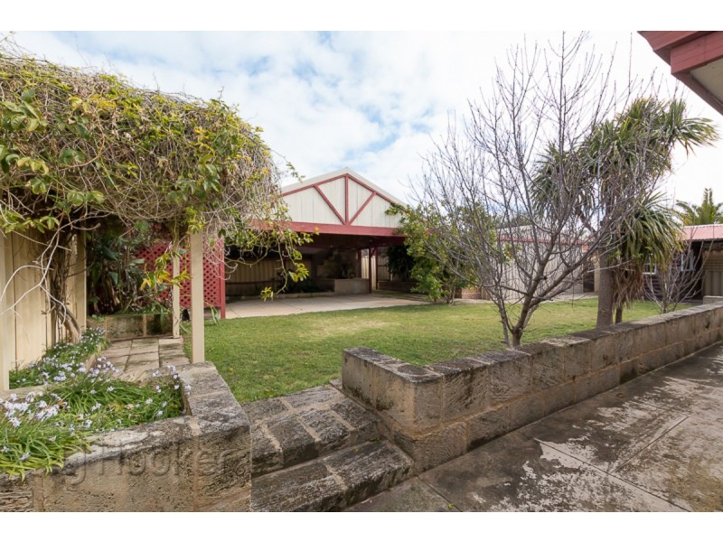 17 Mayflower Close, Port Kennedy WA 6172