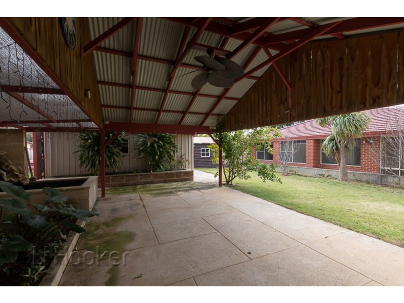 17 Mayflower Close, Port Kennedy WA 6172