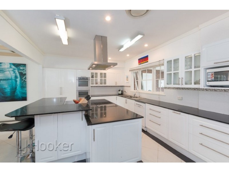 7 Smythe Street, Rockingham WA 6168