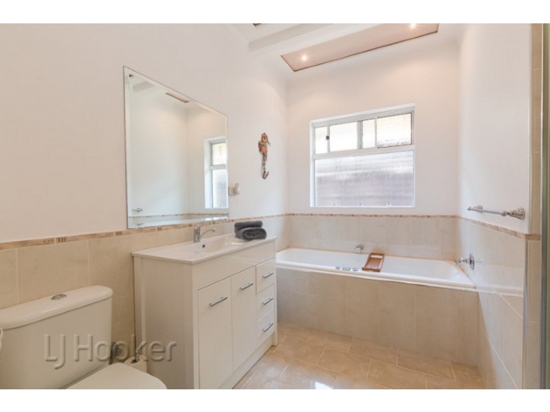 7 Smythe Street, Rockingham WA 6168