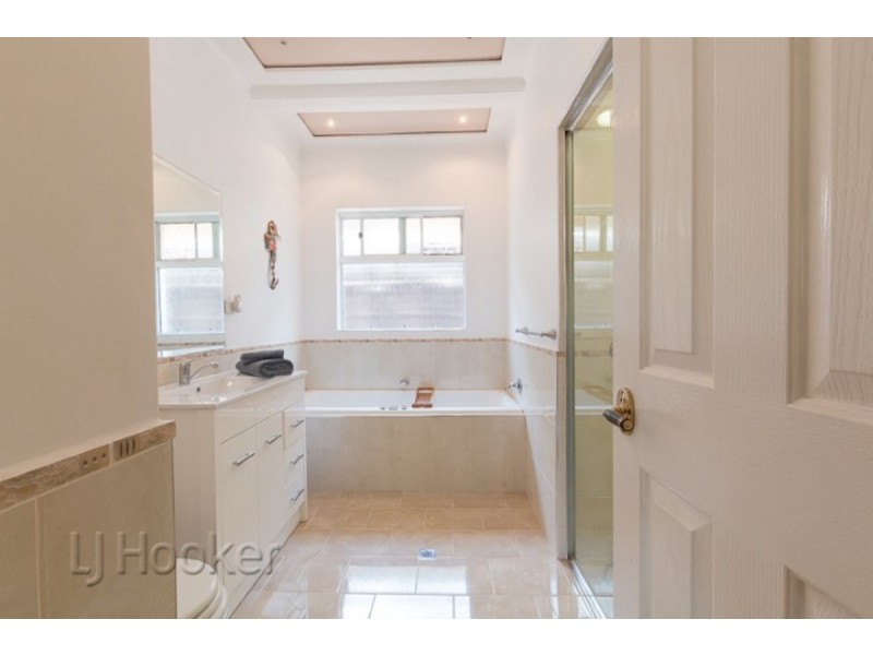 7 Smythe Street, Rockingham WA 6168