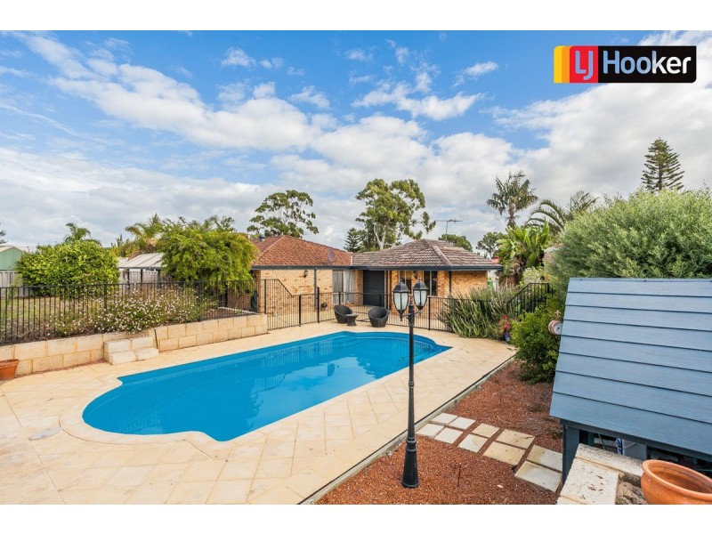 8 Doncaster Gardens, Port Kennedy WA 6172