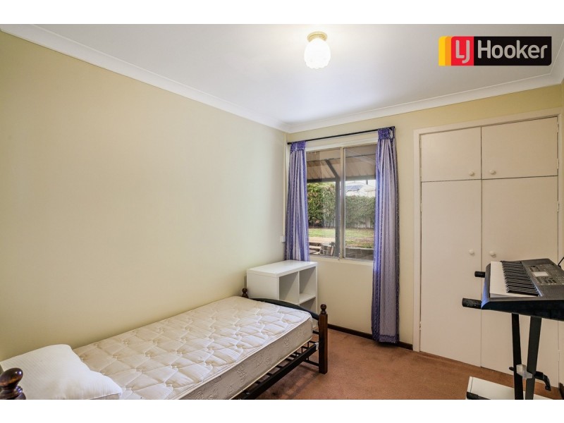 8 Doncaster Gardens, Port Kennedy WA 6172