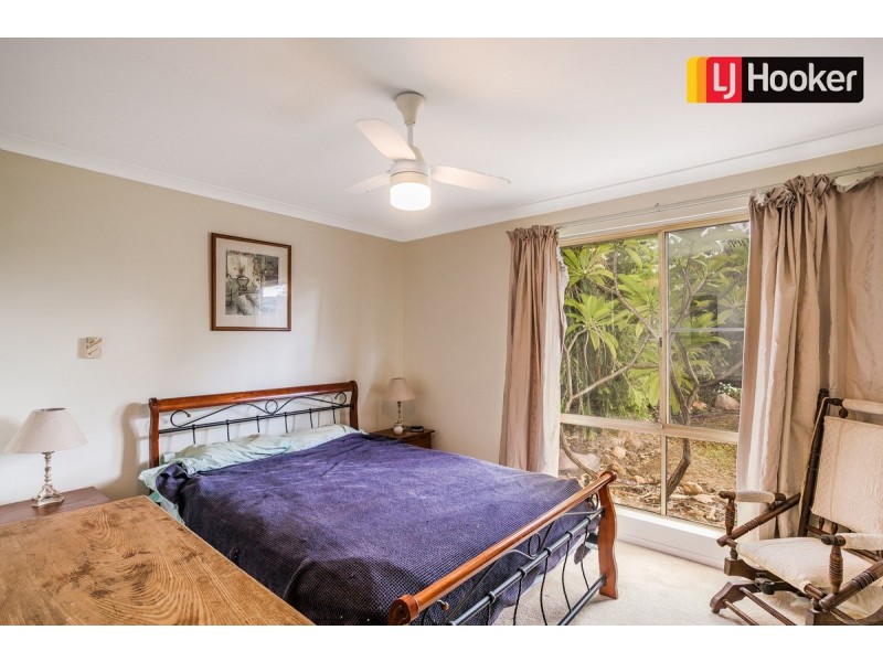 8 Doncaster Gardens, Port Kennedy WA 6172