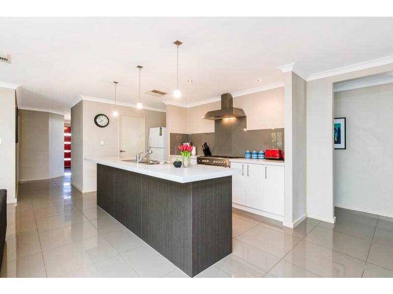 10 Yelbeni Loop, Baldivis WA 6171