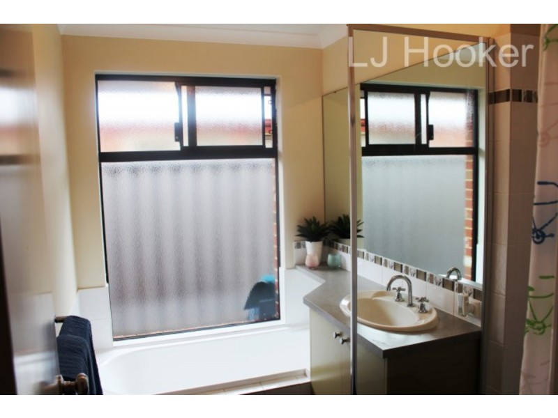 14 Maroubra Parade, Secret Harbour WA 6173