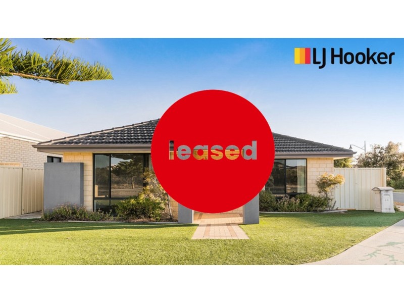 64 Bancoura Parkway, Secret Harbour WA 6173
