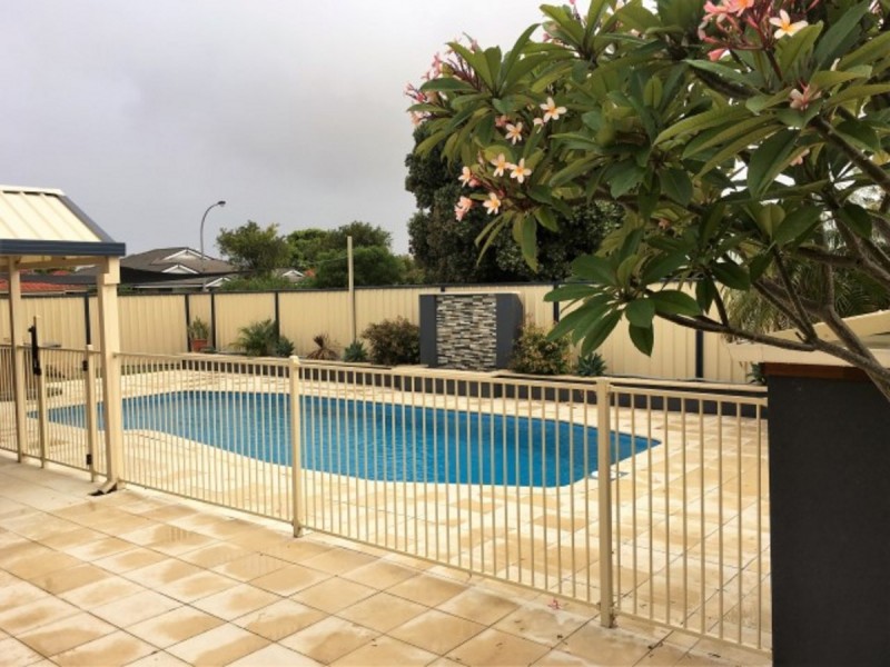 15 Santa Barbara Court, Waikiki WA 6169