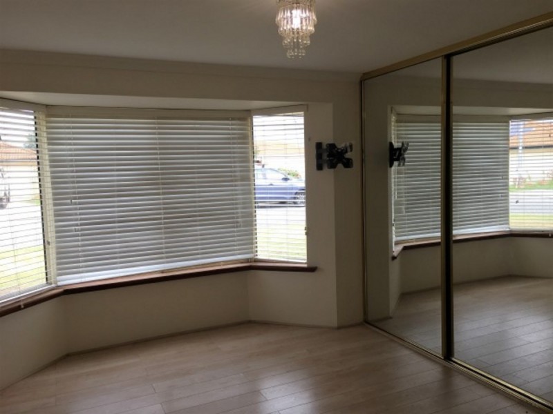 15 Santa Barbara Court, Waikiki WA 6169