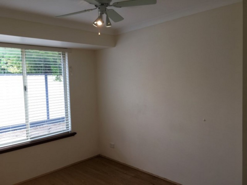 15 Santa Barbara Court, Waikiki WA 6169