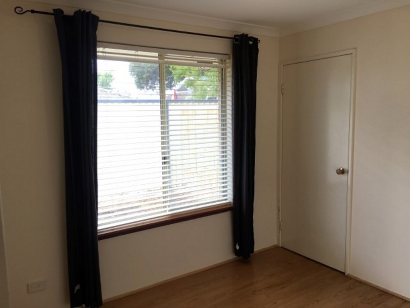 15 Santa Barbara Court, Waikiki WA 6169