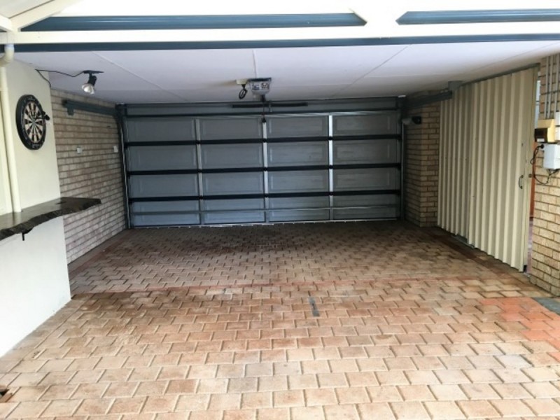 15 Santa Barbara Court, Waikiki WA 6169