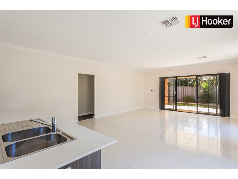 15 Cribb Court, Baldivis WA 6171