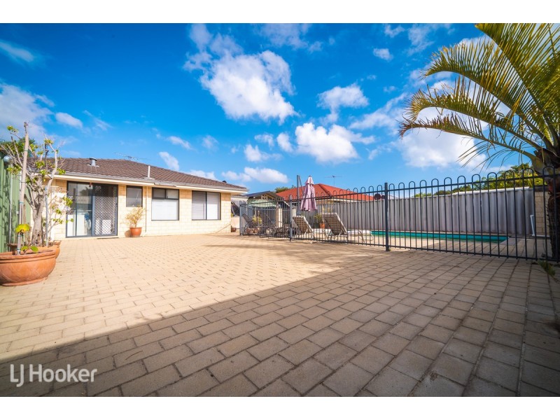 63 Fairview Drive, Waikiki WA 6169