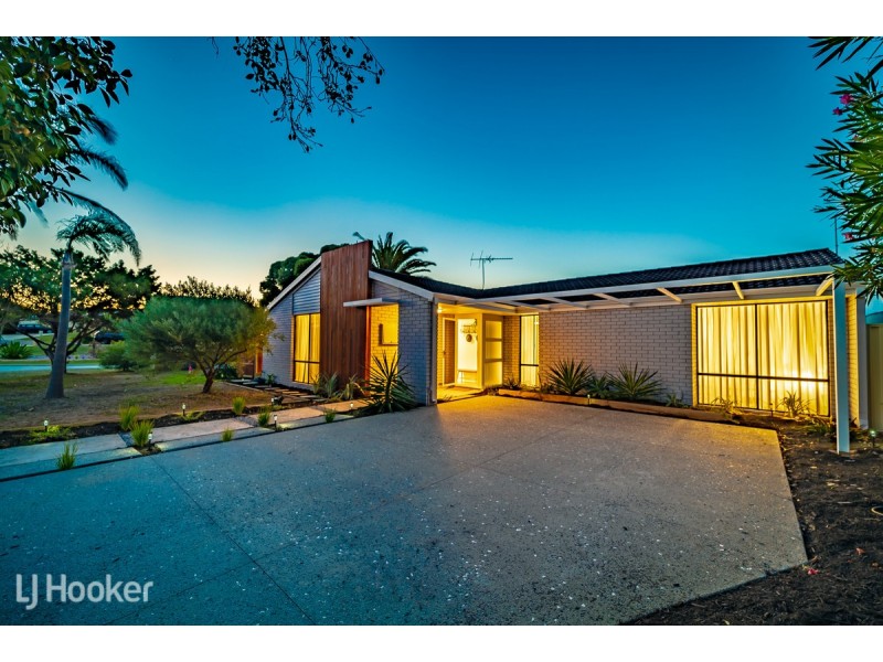 33 Pollard Way, Warnbro WA 6169