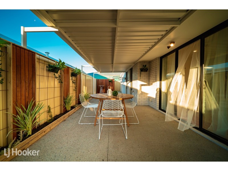 33 Pollard Way, Warnbro WA 6169