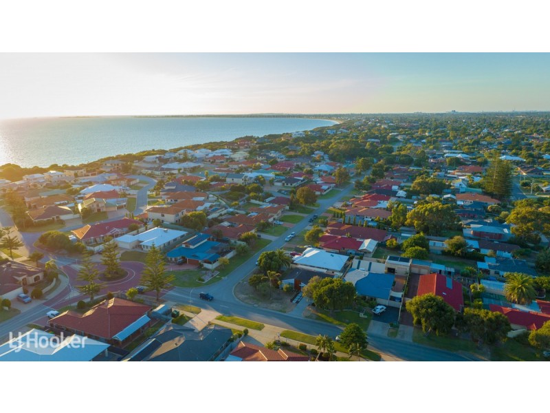 33 Pollard Way, Warnbro WA 6169