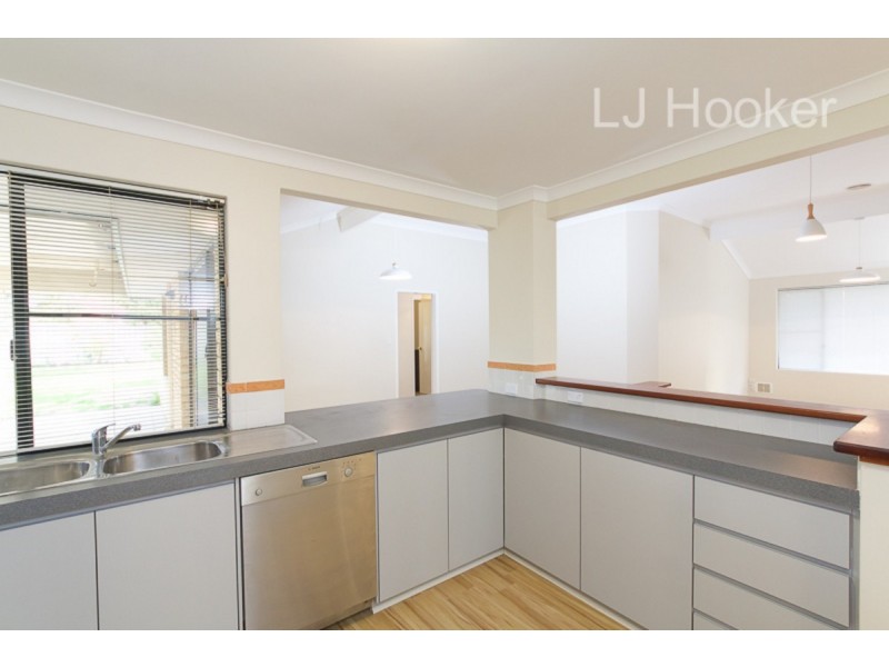 9 Montmartre Green, Port Kennedy WA 6172
