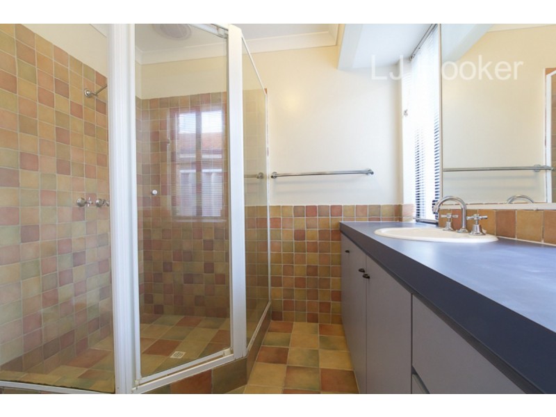 9 Montmartre Green, Port Kennedy WA 6172