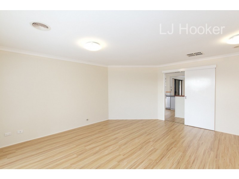 9 Montmartre Green, Port Kennedy WA 6172