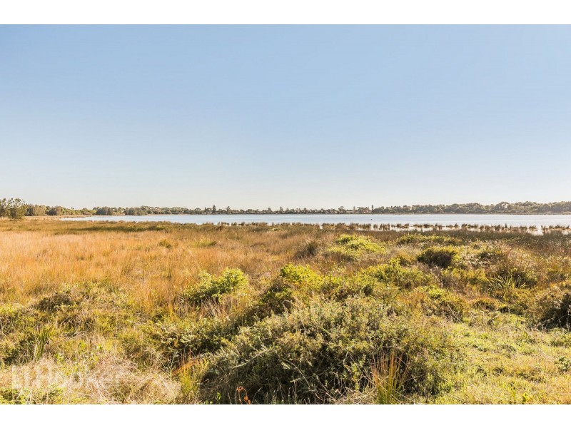 23 First Avenue, Shoalwater WA 6169