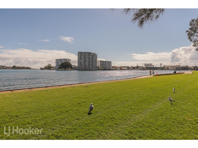 4/35-37 Sholl Street, Mandurah WA 6210