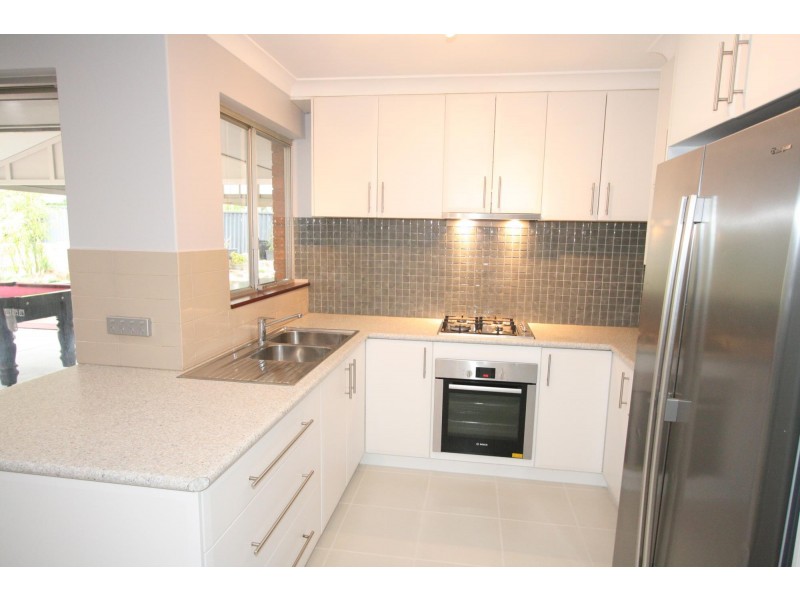 35 Fendam Street, Warnbro WA 6169