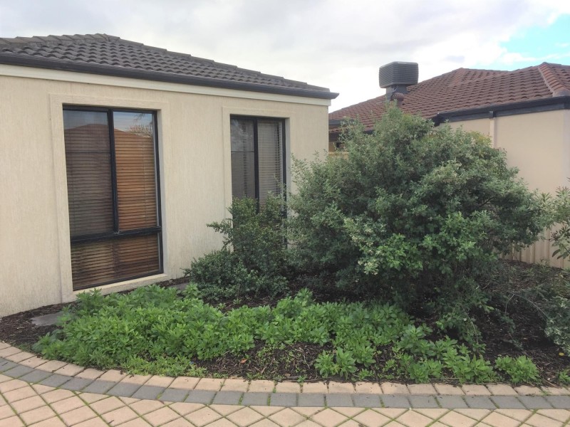 8 Anzio Court, Secret Harbour WA 6173