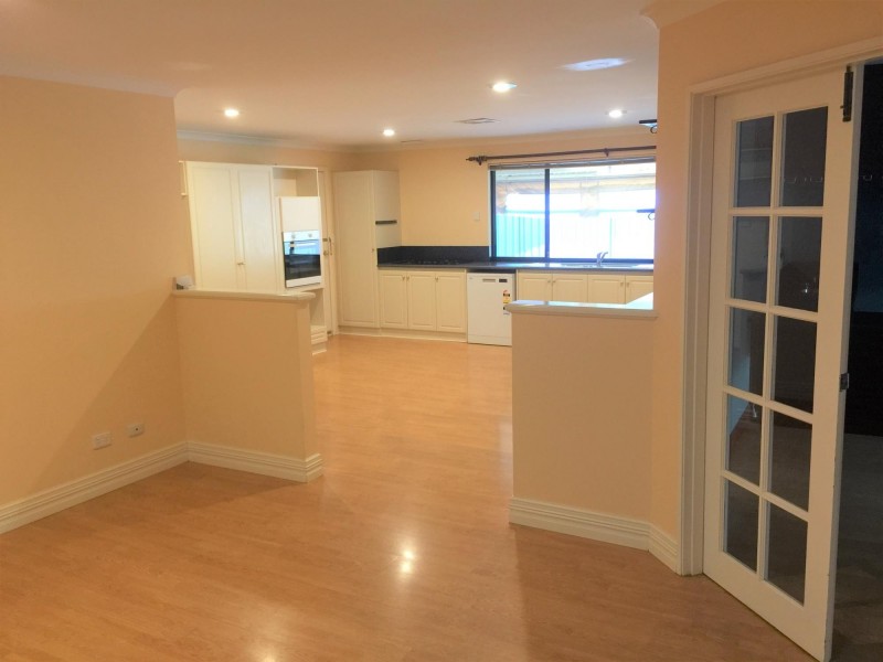 8 Anzio Court, Secret Harbour WA 6173