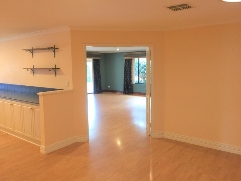 8 Anzio Court, Secret Harbour WA 6173