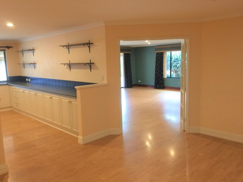 8 Anzio Court, Secret Harbour WA 6173