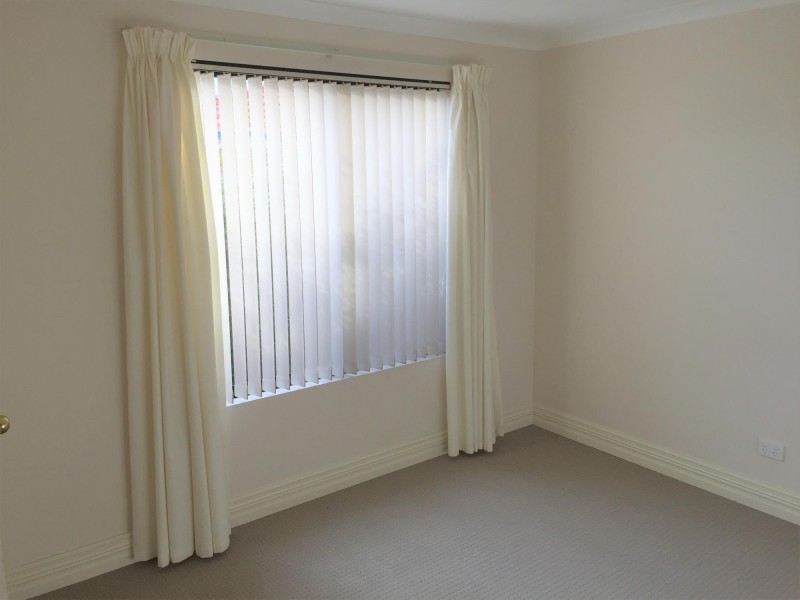 8 Anzio Court, Secret Harbour WA 6173