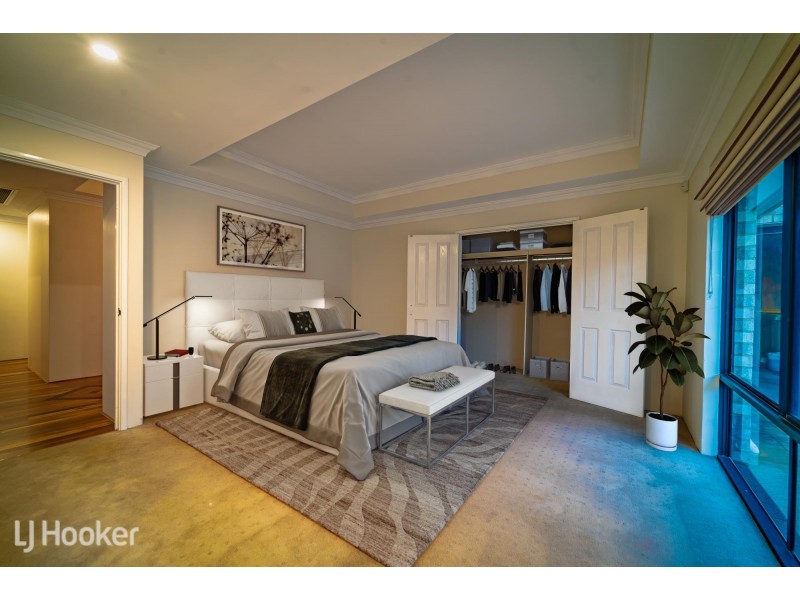 12 Merimbula Way, Secret Harbour WA 6173