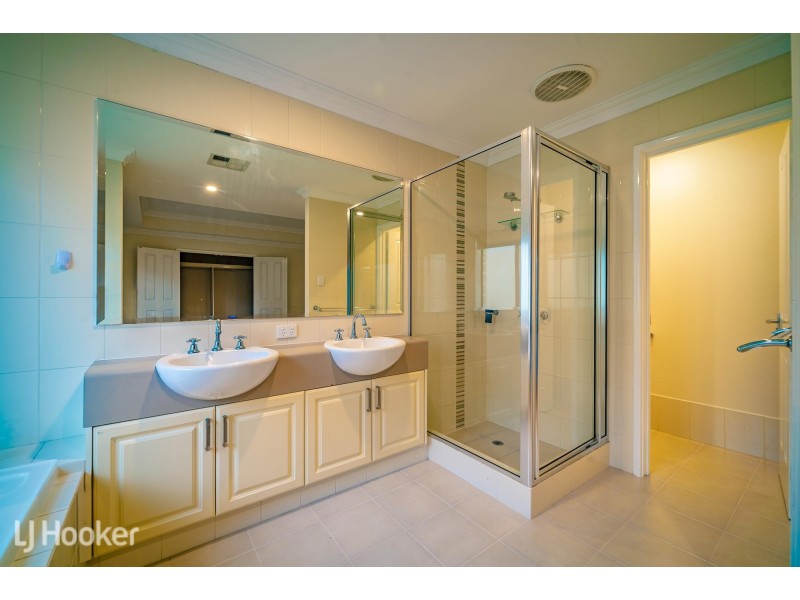 12 Merimbula Way, Secret Harbour WA 6173